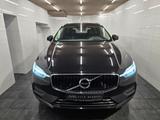 Volvo XC60 B4 D Geartronic Momentum Pro/HeadUp/Pano - Volvo Gebrauchtwagen in Dortmund