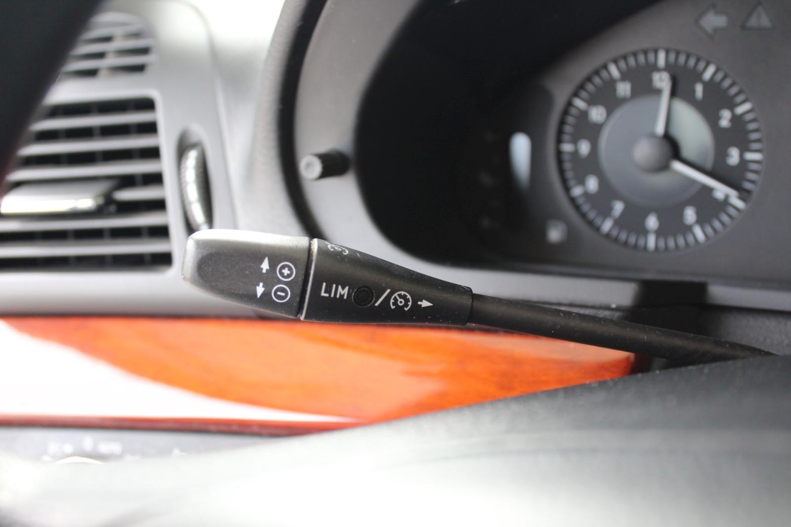 Mercedes-Benz E200 2007 — photo 26