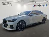 BMW 550e xDrive MSportPro*Innovations+Comfort+Travel - weiße BMW 550
