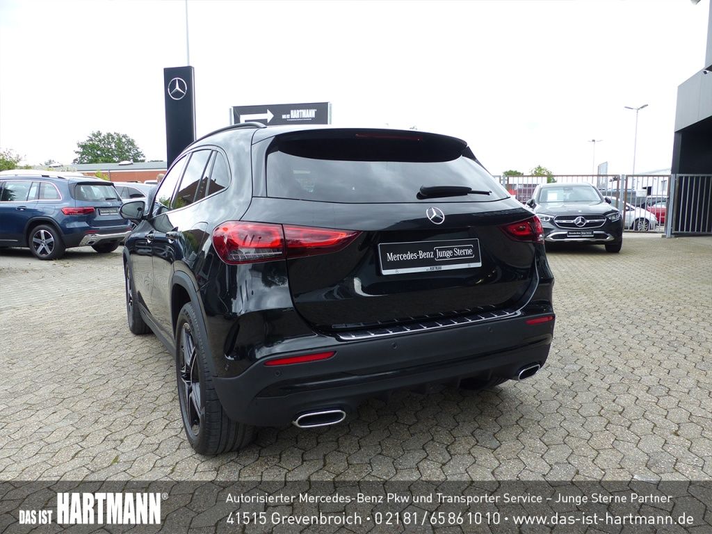 Mercedes-Benz GLA 180 — fotografia 2