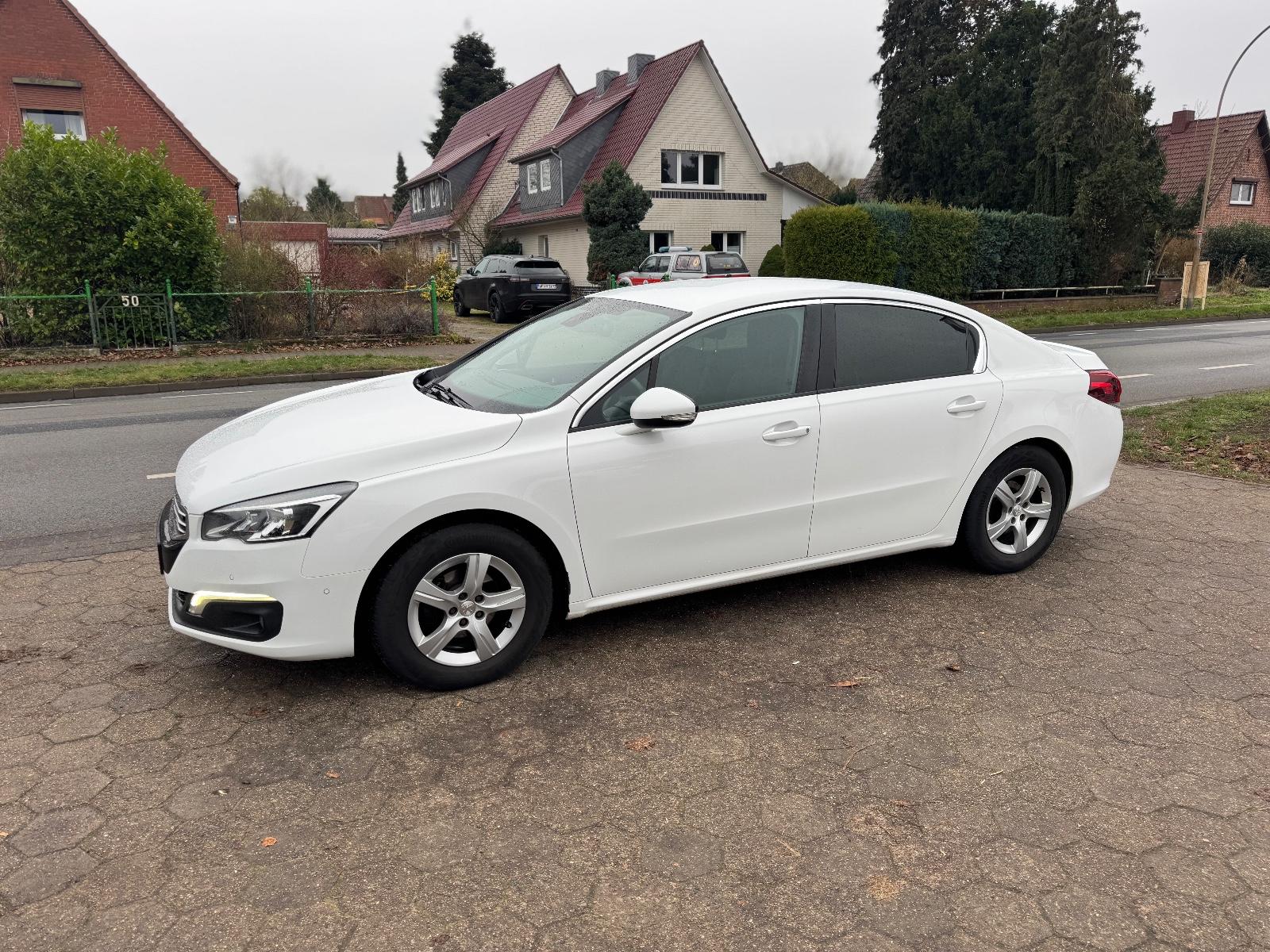 Peugeot 508 Lim. 1.6 HDi Active Euro6*Kamera+Alu+SHZ+AHK