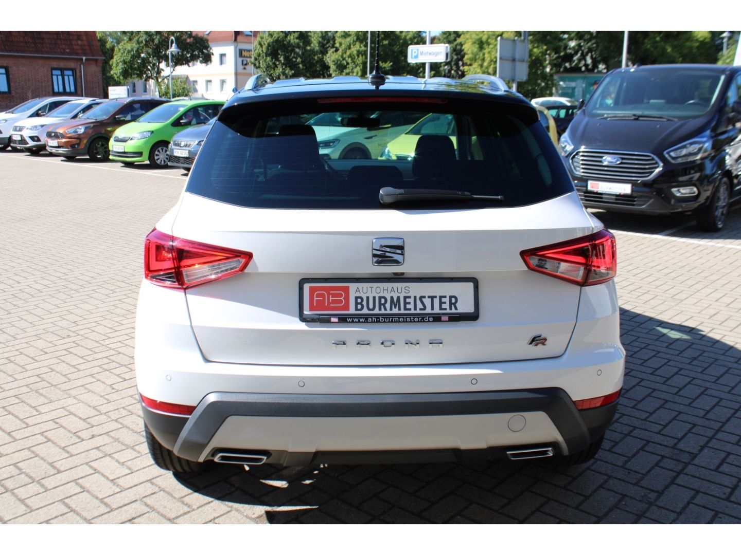 SEAT Arona 1.0 TSI FR LED Full Link DAB PDC RFK SHZg - Image 4