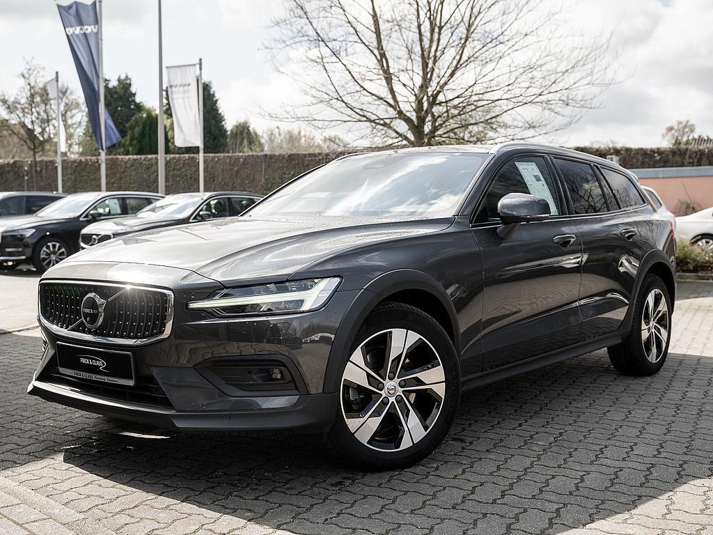 Volvo V60 Cross Country B4 AWD Plus