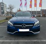 Mercedes-Benz Mercedes-AMG C 63 S Performance Pack 8-Fach - blaue Mercedes-Benz C 63 AMG