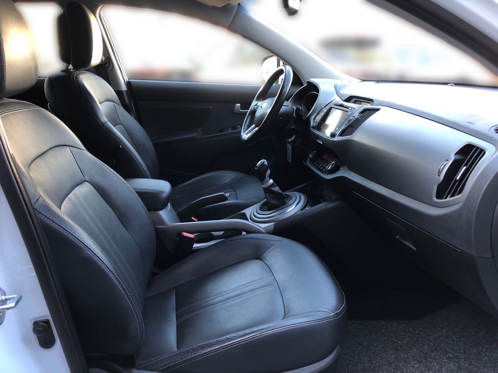 Fahrzeugabbildung Kia Sportage 1.6 GDI Dream Team Navi Leder