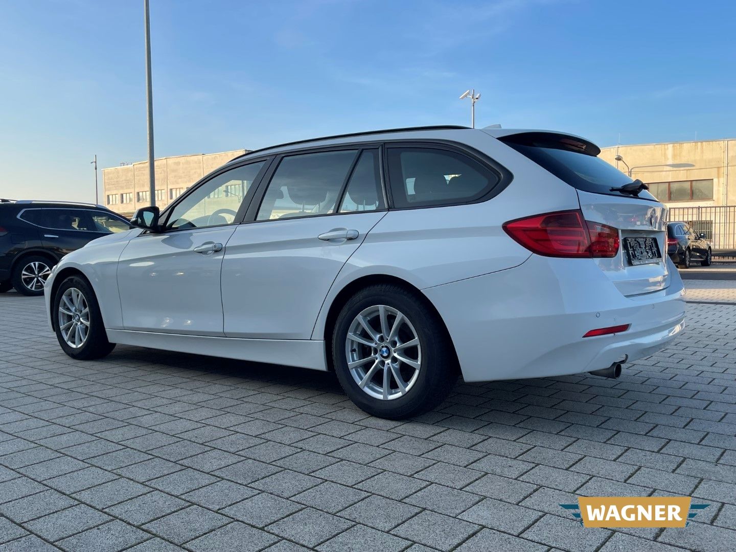 Fahrzeugabbildung BMW 320 d Touring Sitzheizung Tempomat Klimaautomati