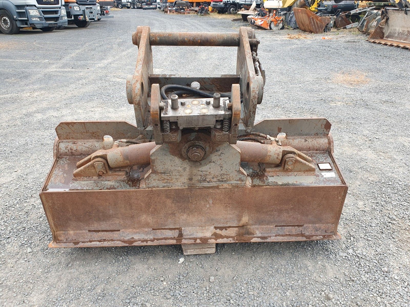 Fahrzeugabbildung Andere Nagel hydraulischer Grabenräumlöffel / SW48
