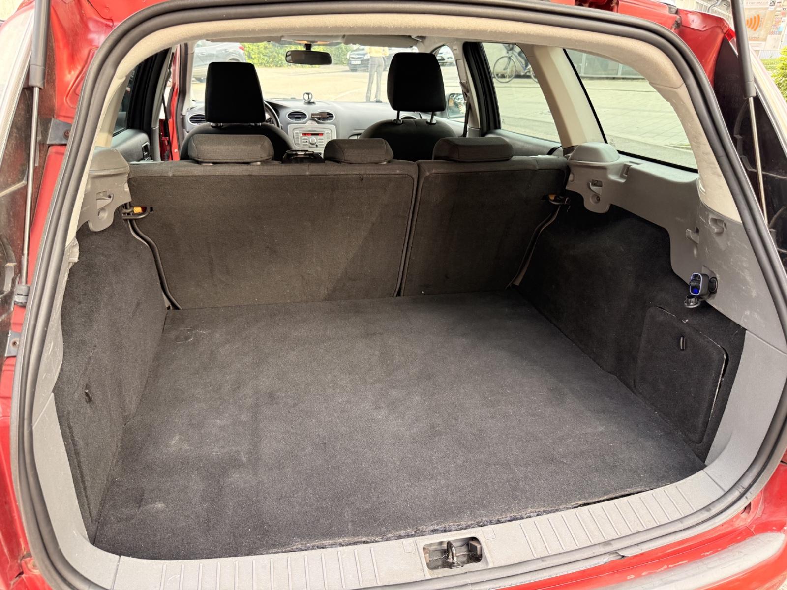 Ford Focus 2009 — photo 6