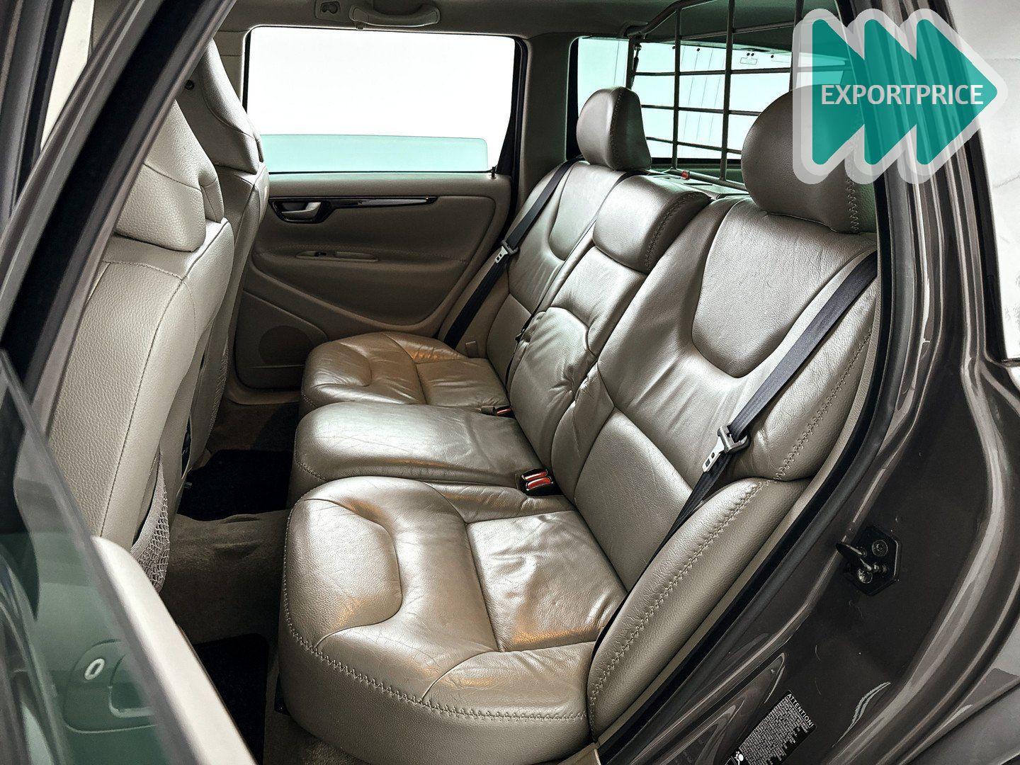 Volvo XC70 2006 — photo 11