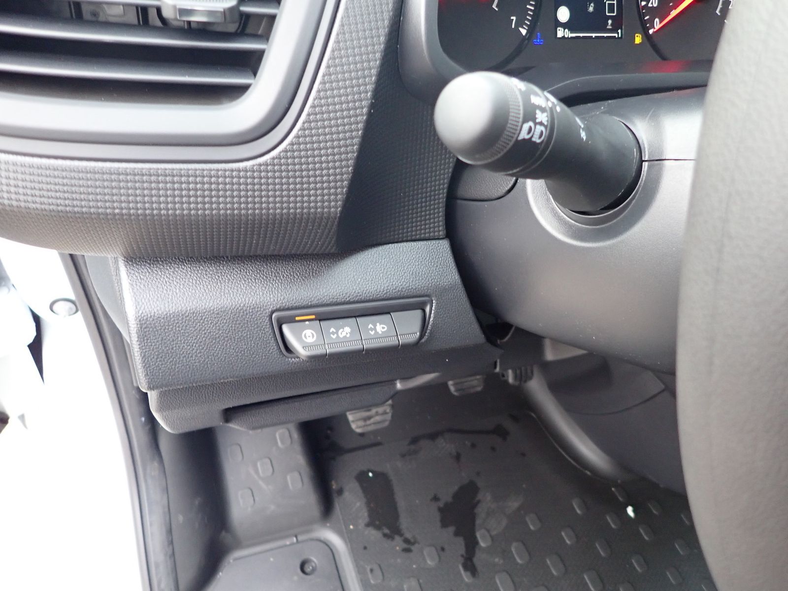 Fahrzeugabbildung Renault Trafic 3,0t BLUE dCi 130 L1H1 KOMFORT/BOTT-PAKET