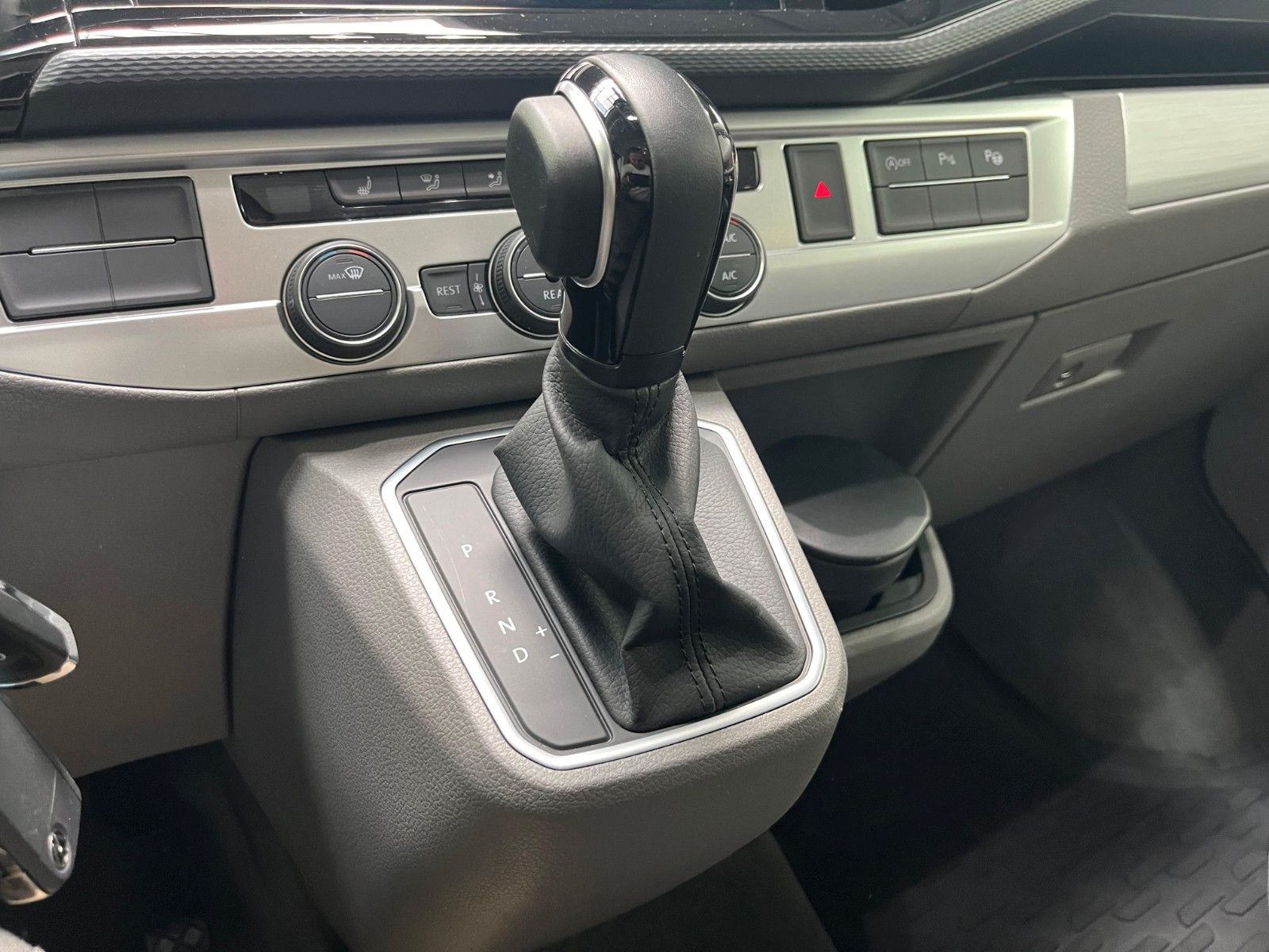 Fahrzeugabbildung Volkswagen T6 California 2.0 TDI Ocean Edition*Virtual*RFK*