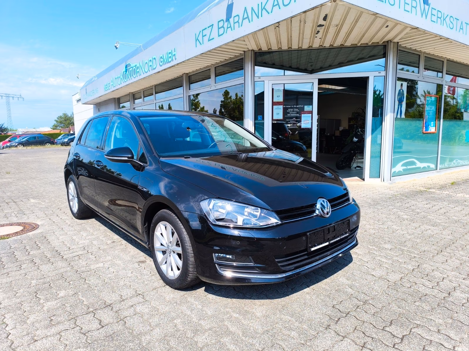 Volkswagen Golf VII Lounge*NAVI*SHZ*PDC*TEMPOMAT*