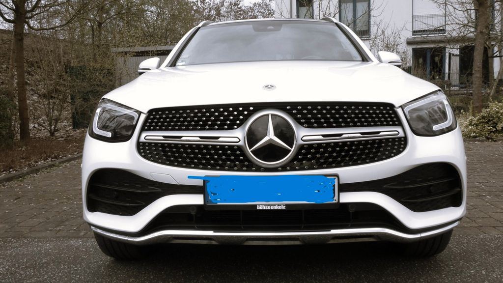 Image of Mercedes-Benz GLC 300
