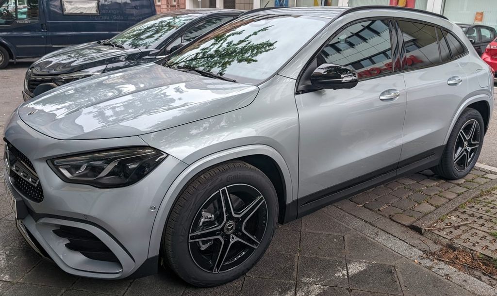 Image of Mercedes-Benz GLA 200