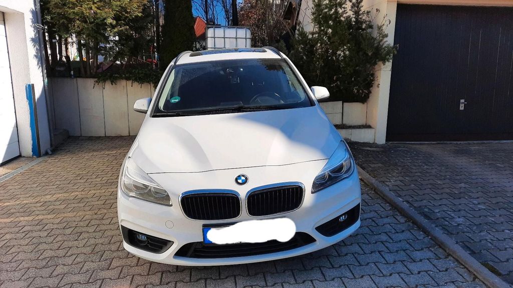 Image of BMW 220