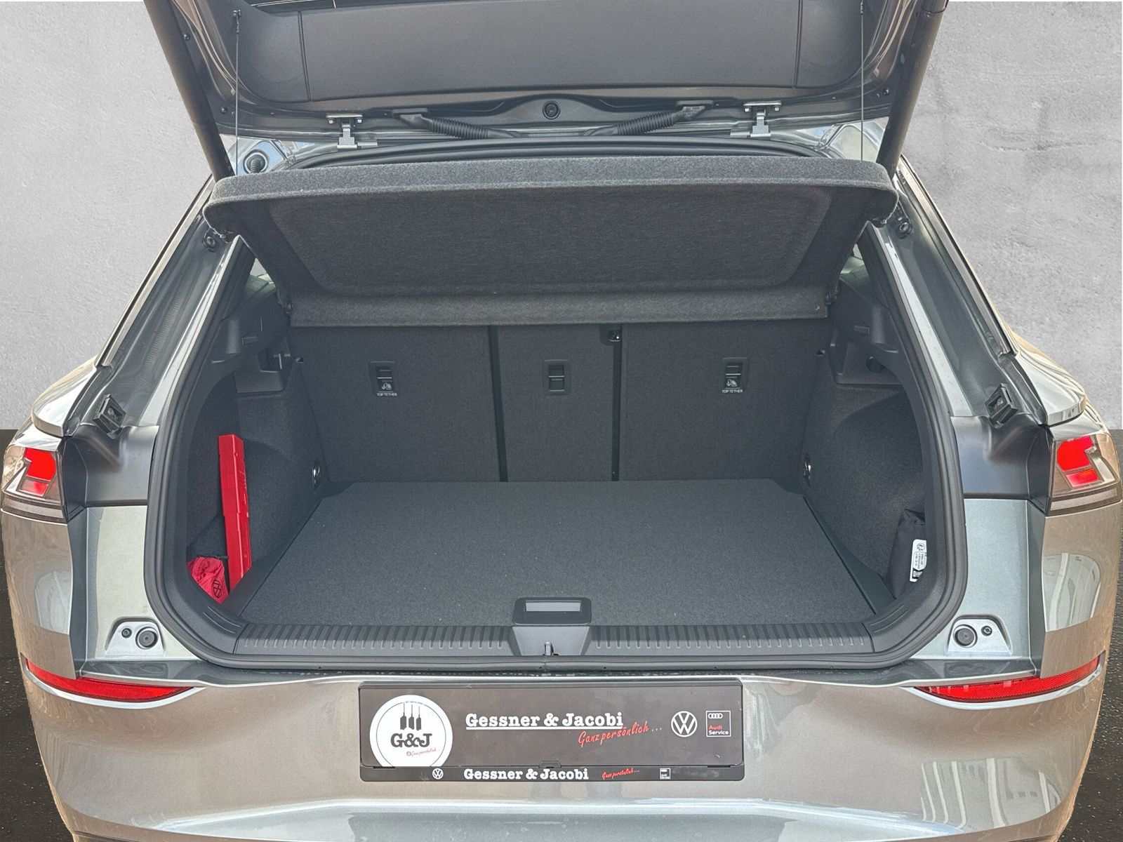 Fahrzeugabbildung Volkswagen T-Roc R-Line TSI 110 kW 7-Gang DSG