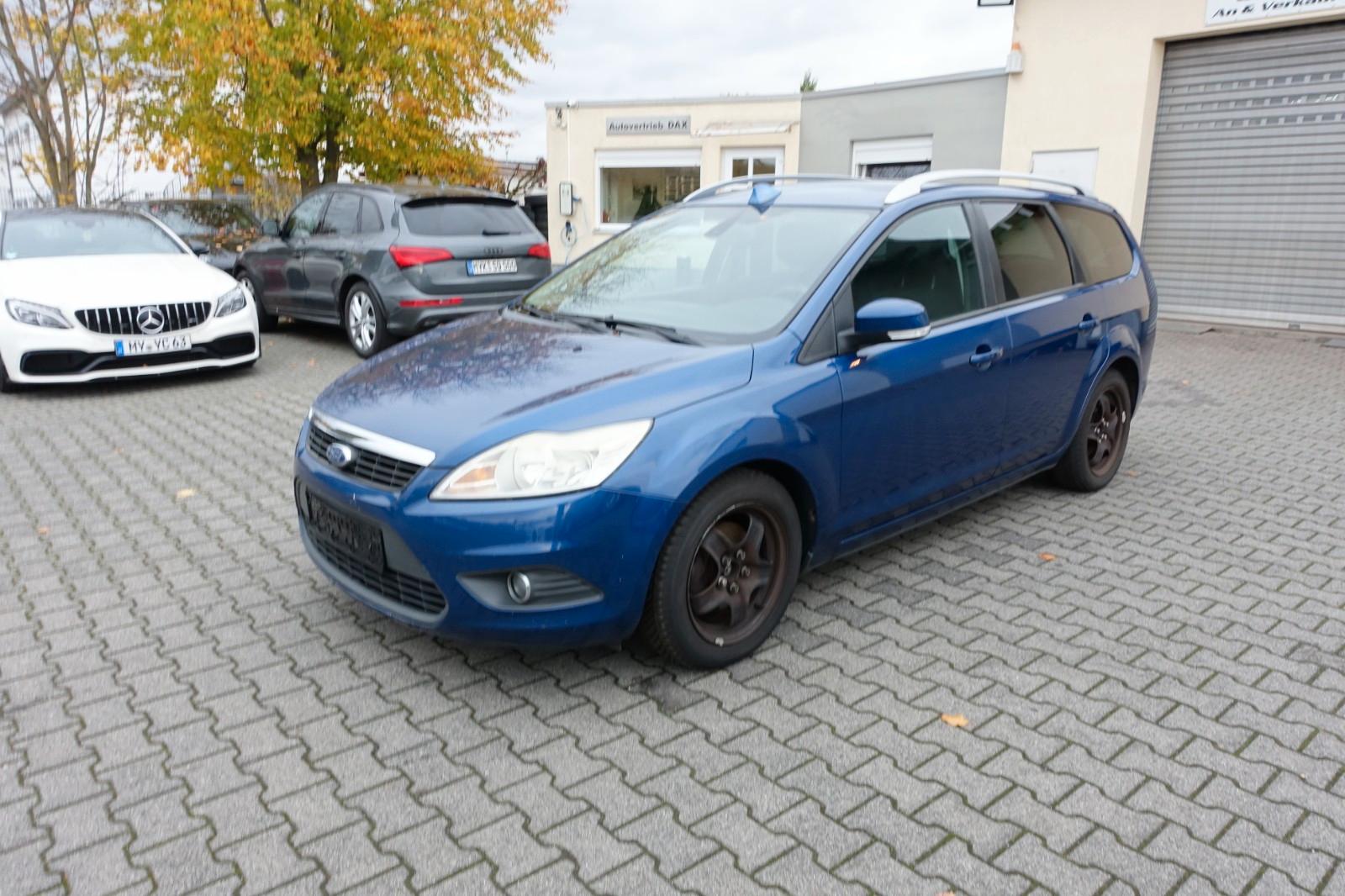 Ford Focus 2009 — rear view