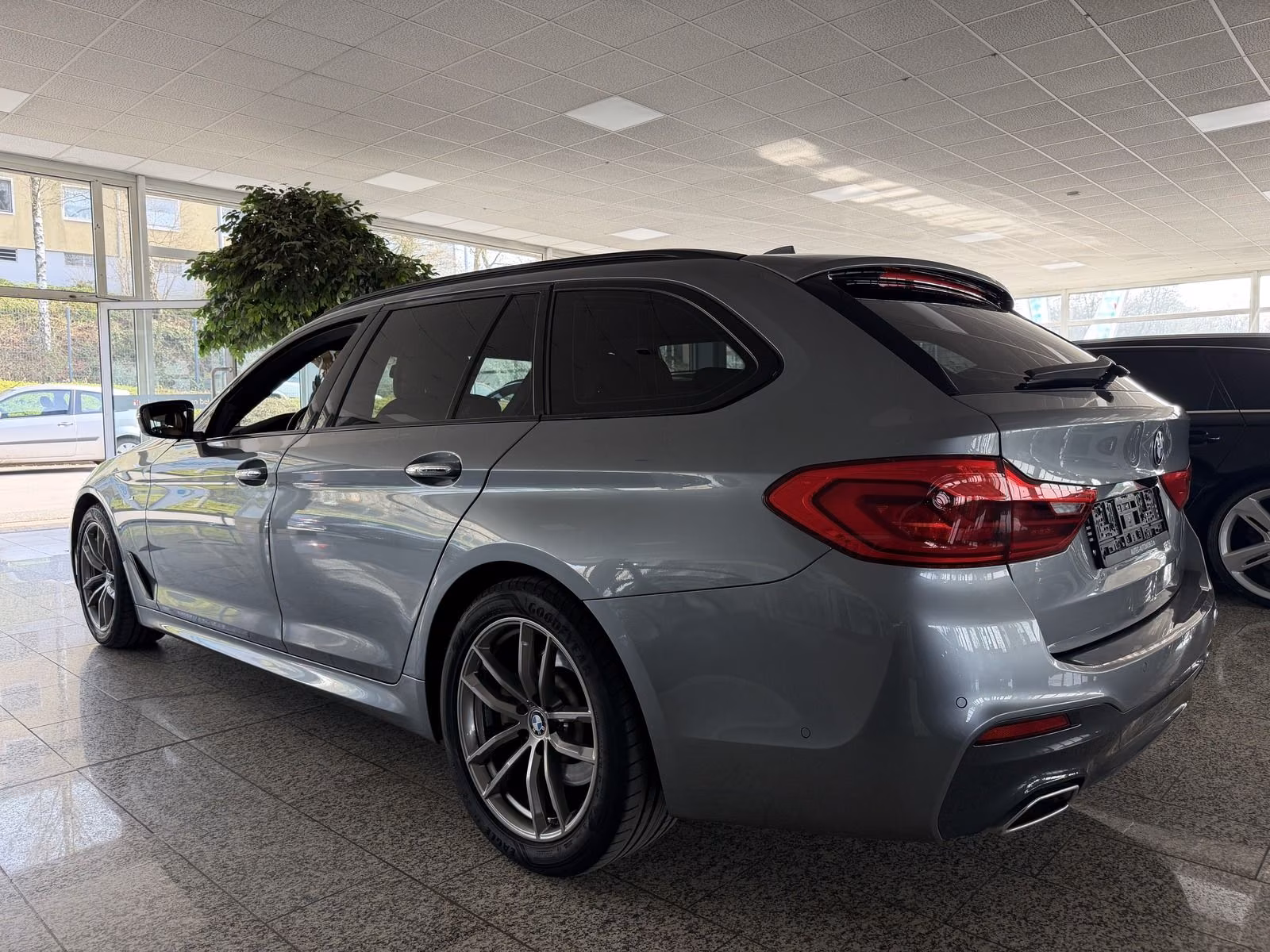 BMW 520 d M Sport Paket Touring HEAD-UP+DAB+KAMERA