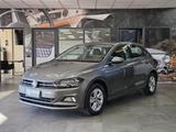 Volkswagen Polo 1.6 TDI 95 CV DSG R-LINE - NEOPA - Volkswagen Polo 9n mit Diesel-Antrieb