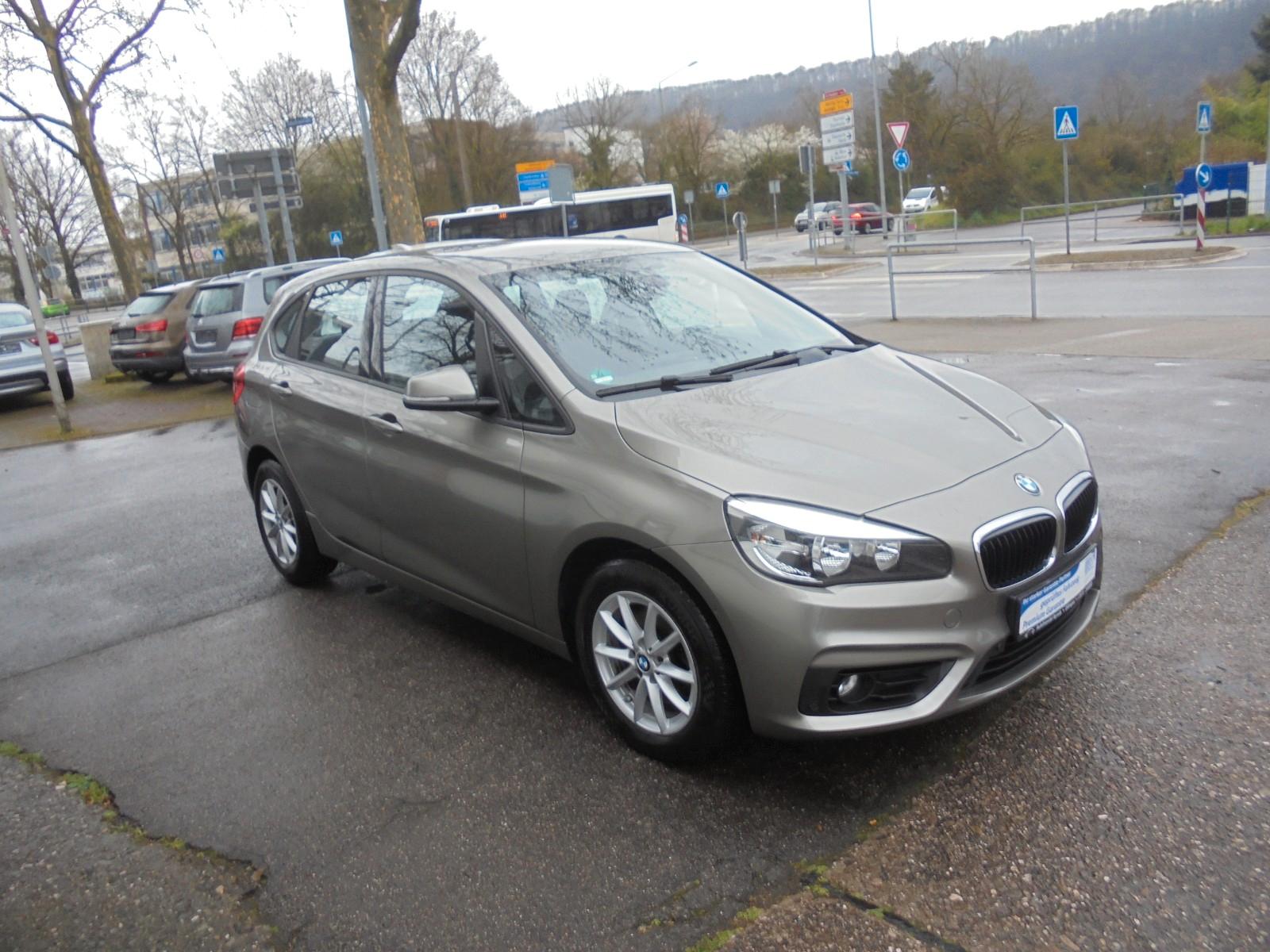 BMW 218 i Active Tourer"KLIMATR.-117TKM-PDC"