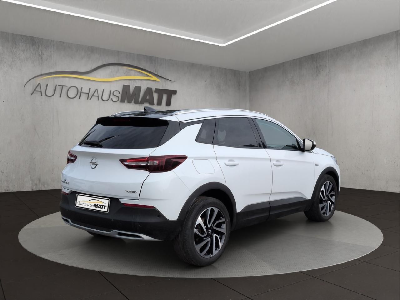 Fahrzeugabbildung Opel Grandland 1.2T Ultimate