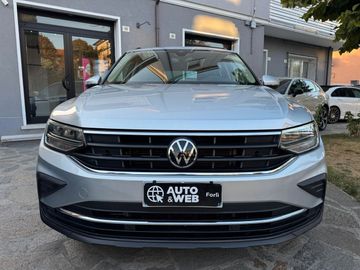 Volkswagen Tiguan - 4
