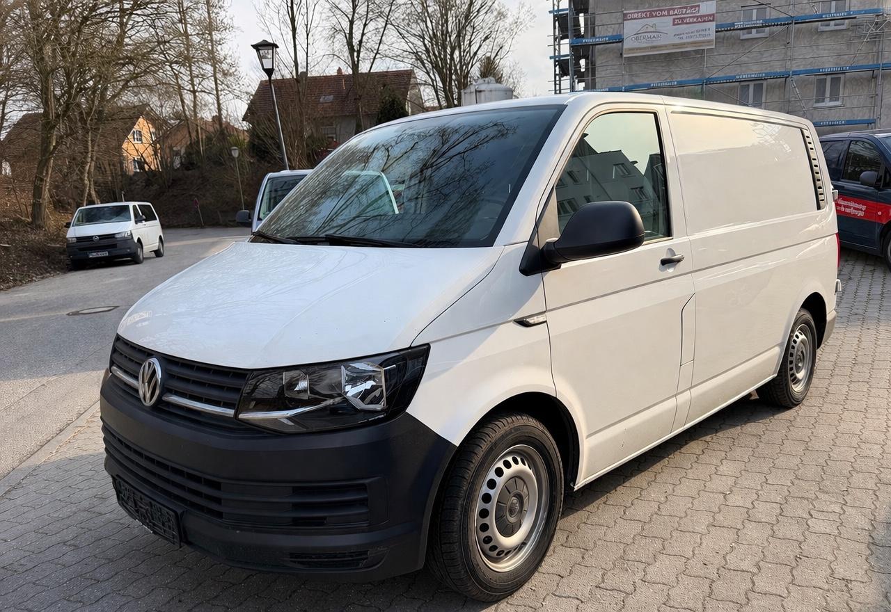 Volkswagen T6 Transporter Kasten-Kombi EcoProfi AHK I Regal