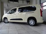 Opel Combo Life 1.5 CDTI Elegance Rollstuhlrampe - Opel Combo Life mit Diesel-Antrieb: Elegance