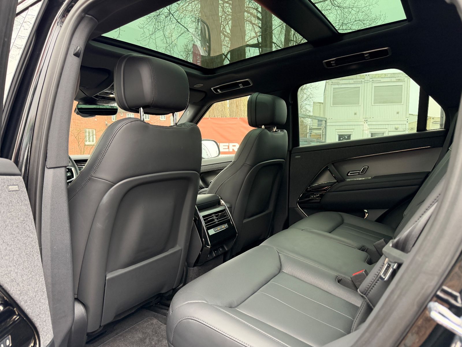 Fahrzeugabbildung Land Rover Range Rover Sport SE*HEADUP*LED*MERIDIAN*MEMORY