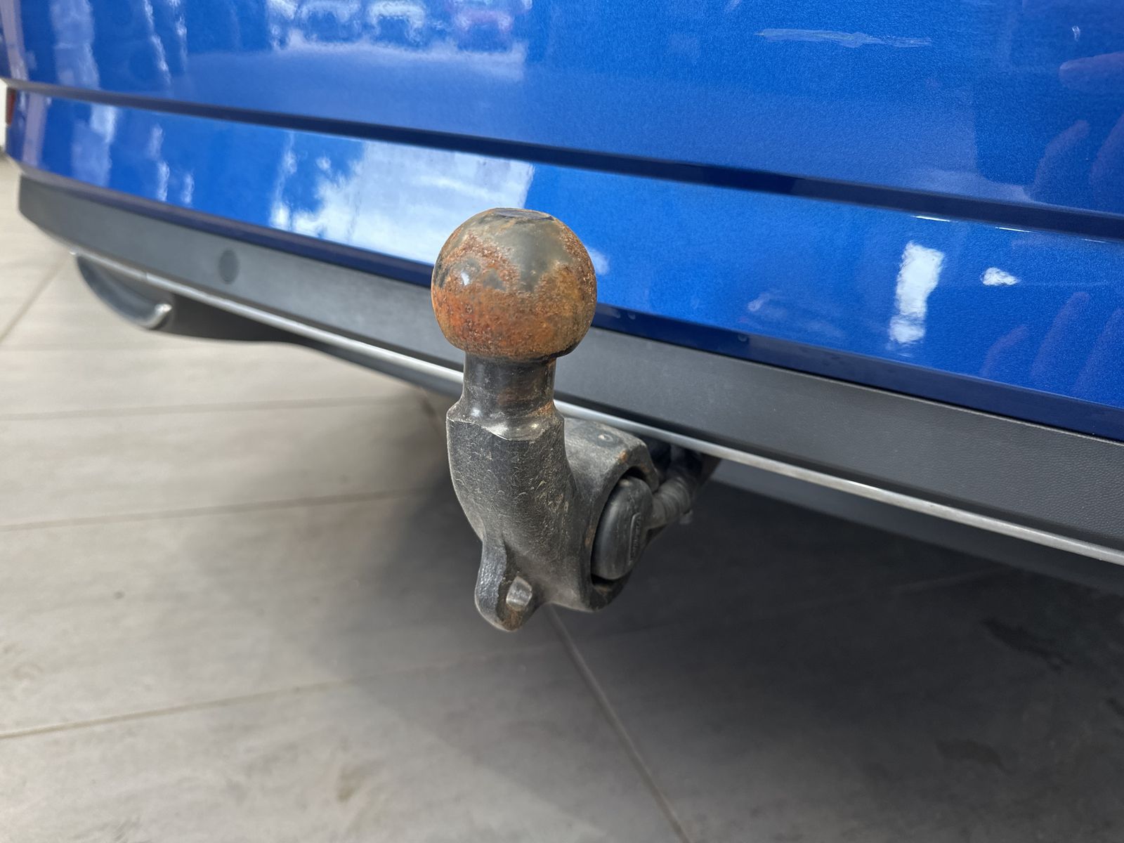 Fahrzeugabbildung SKODA Superb Combi 2.0 TDI DSG L&K NAV+LED+AHK+PANO+SH