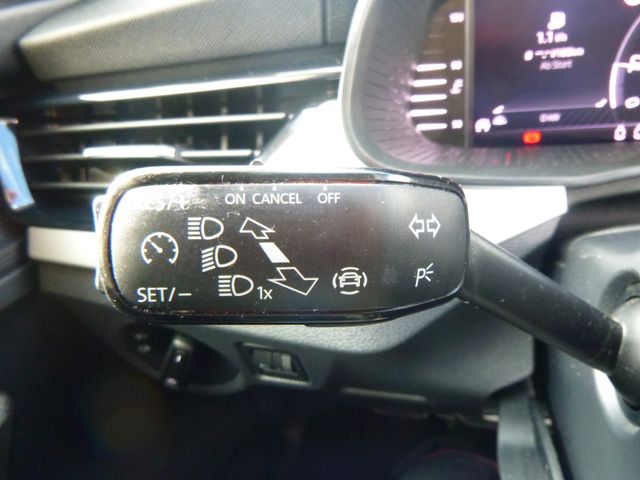 Fahrzeugabbildung Skoda Scala 1,0 TSI Lim >NAVI/PDC/SHZ/SmartLink