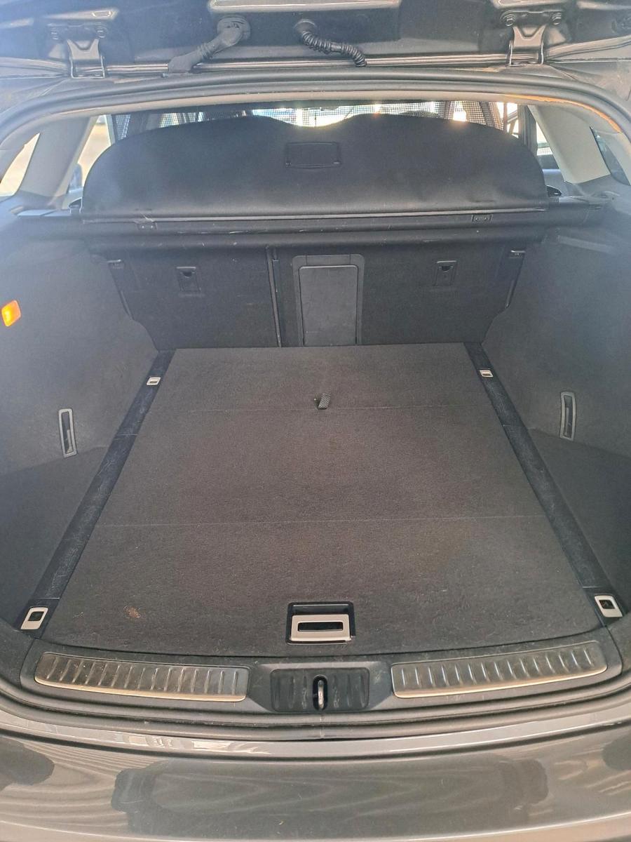 Toyota Avensis 2011 — photo 12