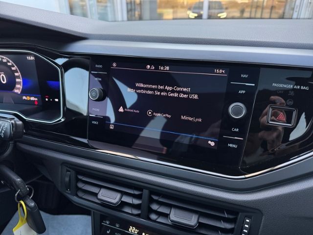 Fahrzeugabbildung Volkswagen Taigo R-Line 1.5 TSI 150 PS DSG - MTRX*PANO*APP!