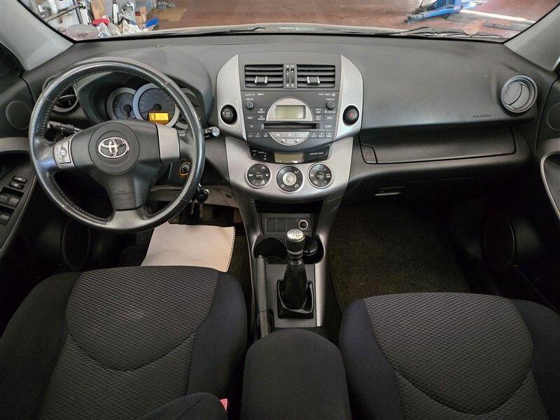 Toyota RAV4 2007 — photo 8