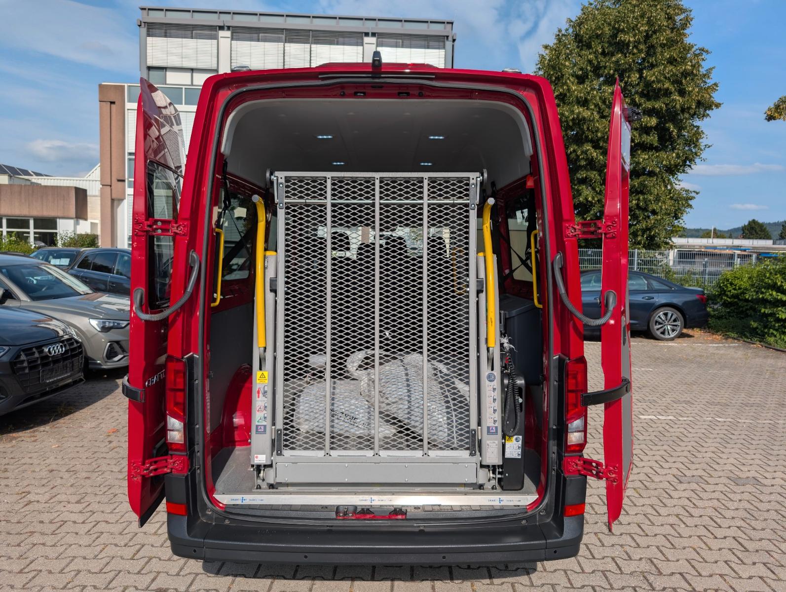 Volkswagen Crafter 35 TDI Kombi Lift Rollstuhltransport, миниатюра 13