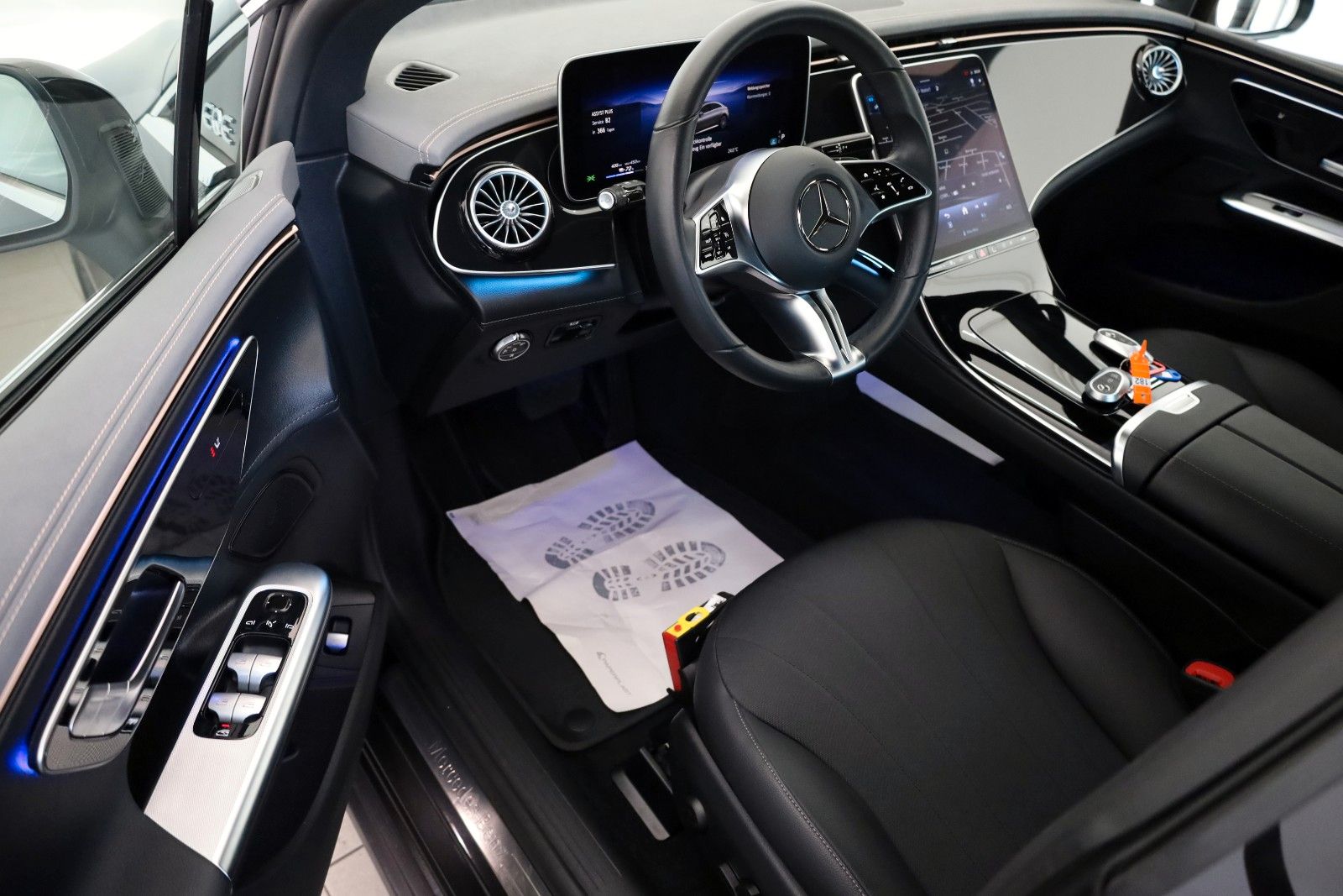 Fahrzeugabbildung Mercedes-Benz EQE 300,Leder,Navi,LED,SH,Kamera,Keyless,Carplay
