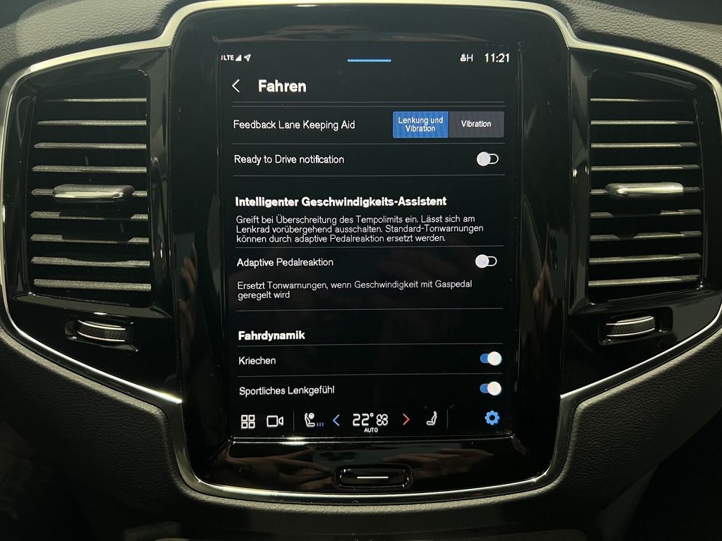 Volvo XC90 T8 Ultra Dark Recharge AWD Massage B&W 22''