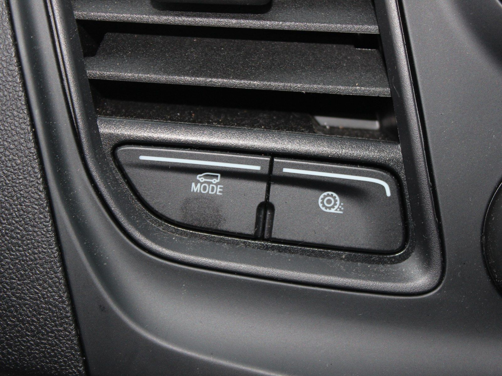 Fahrzeugabbildung Ford Transit Custom 320 L1 2,0 TDCi