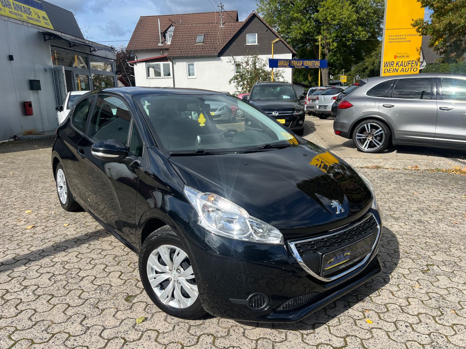 Fahrzeugabbildung Peugeot 208 Active *TÜV NEU