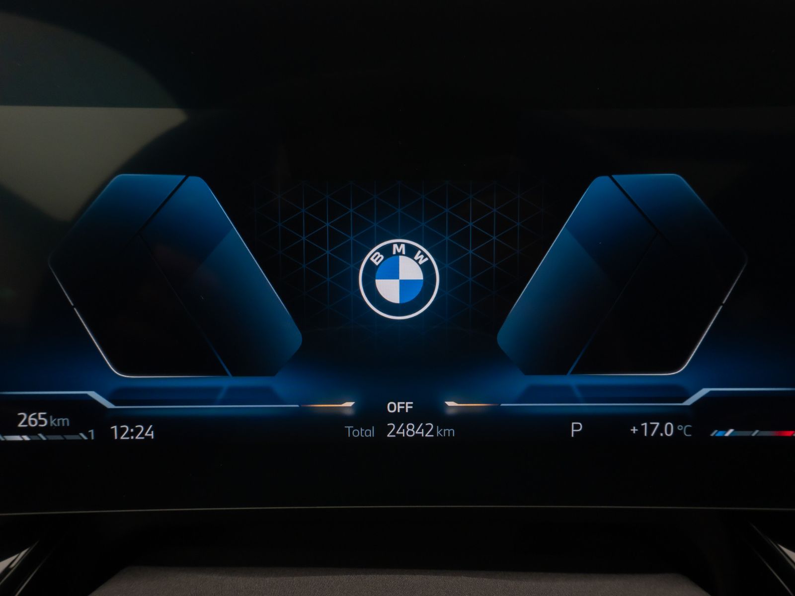 Fahrzeugabbildung BMW X1 sD20i M Sport Panorama Kamera DAB H/K Komfort