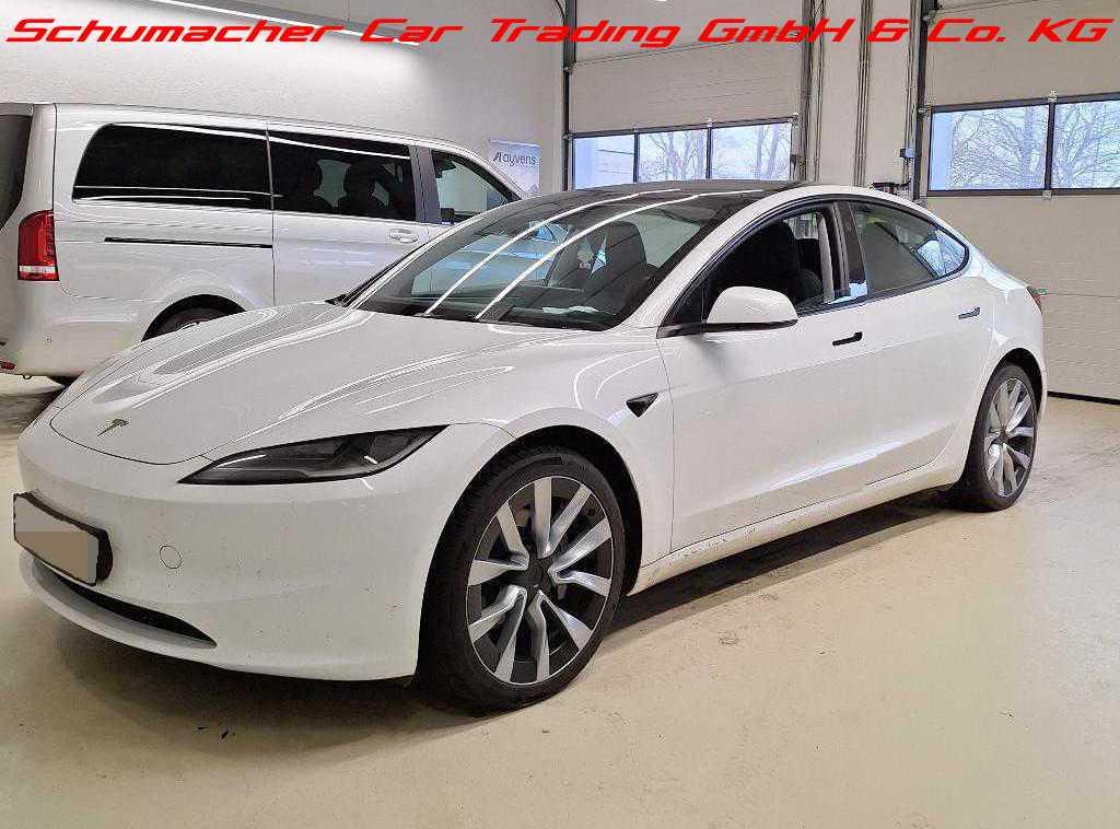 Tesla Model 3 Long Range Dual Motor Enhanced Autopilot