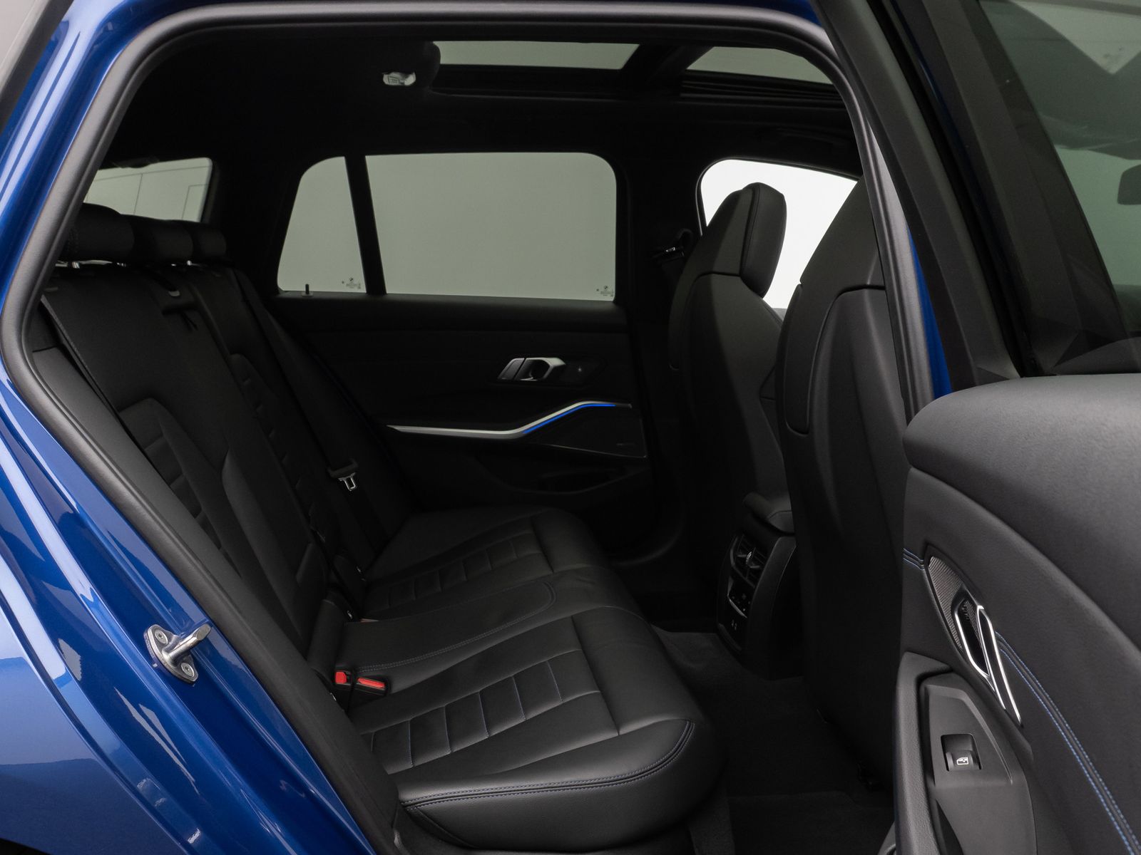 Fahrzeugabbildung BMW M340i xD Panorama Laser 360° HUD DAB H/K Komfort