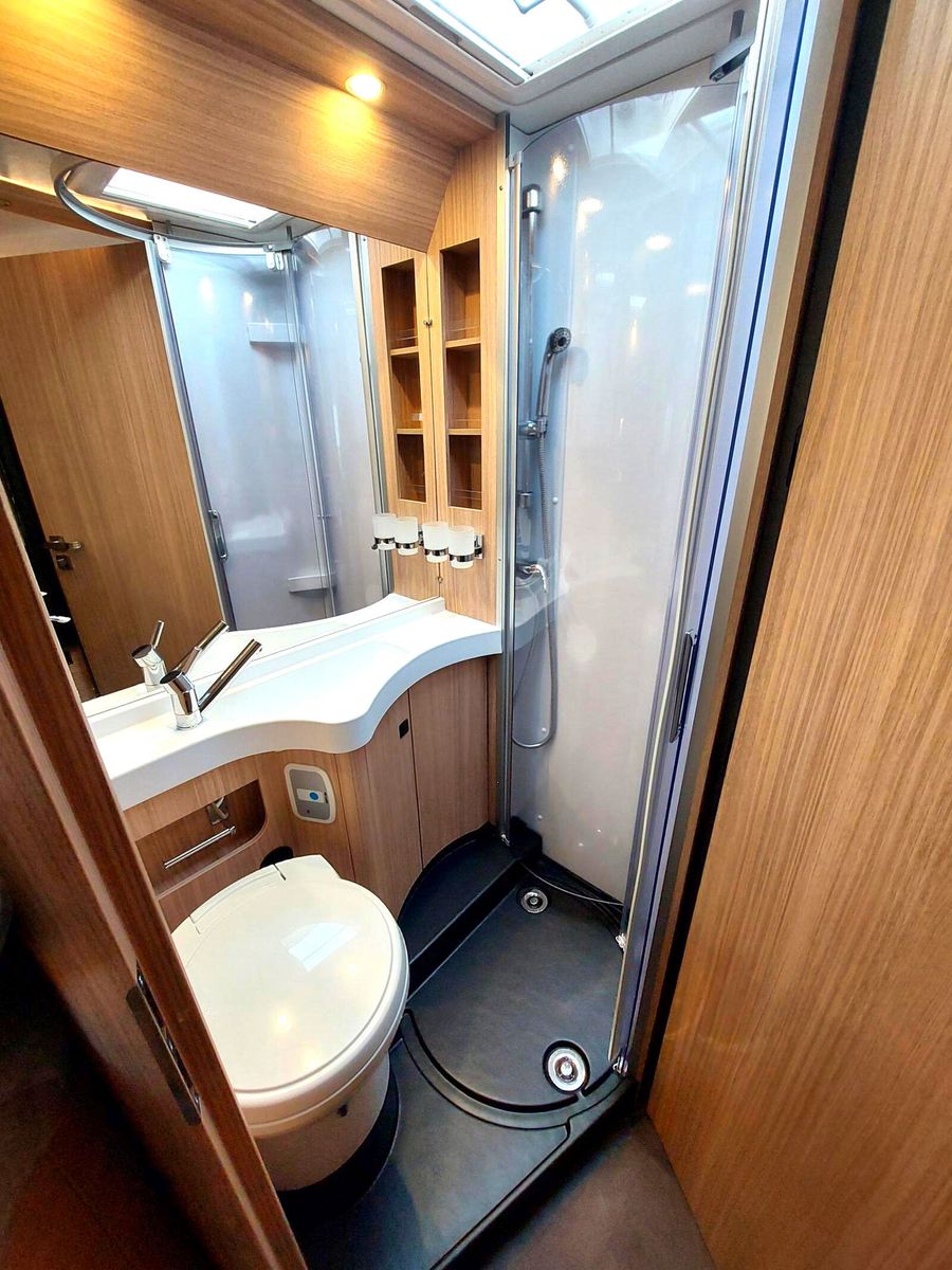 Fahrzeugabbildung Malibu I 430 KB LE comfort FIAT AUTOMATIK TV MARKISE
