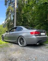 BMW 320i ( e92) - BMW 320 aus 2009: 320i