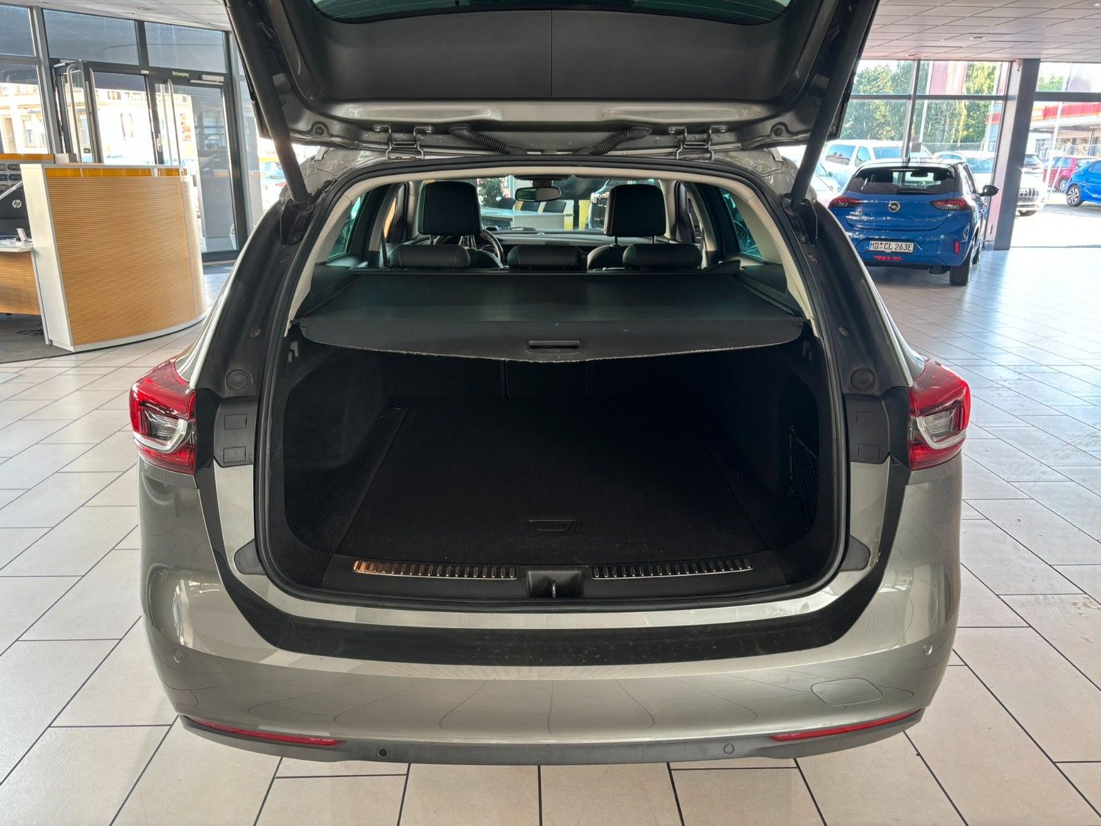 Fahrzeugabbildung Opel Insignia B ST 1.5 INNOVATION NAVI/SHZ/KAMERA/MAT