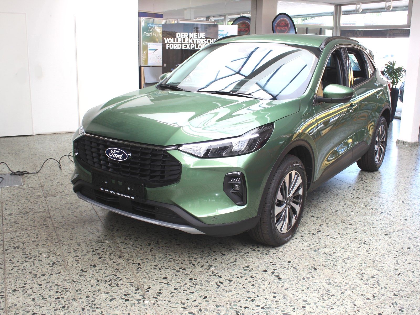 Fahrzeugabbildung Ford Kuga Plug-In Hybrid Titanium