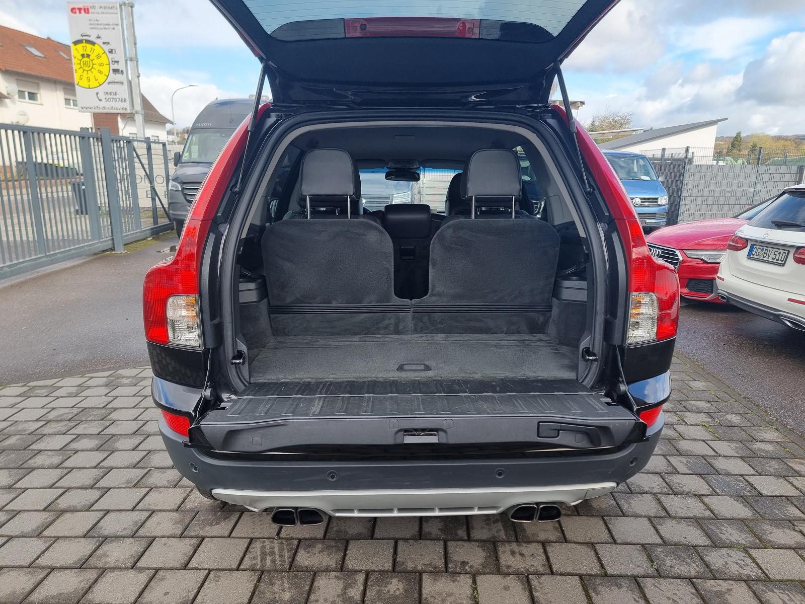 VOLVO XC90 2.4 D5 200 ch R-DESIGN AWD BVA 7 PLACES 2ème MAIN - CUIR - ATTELAGE - 174600 km