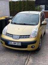 Nissan E11 - Nissan Note E11 mit Benzin-Antrieb
