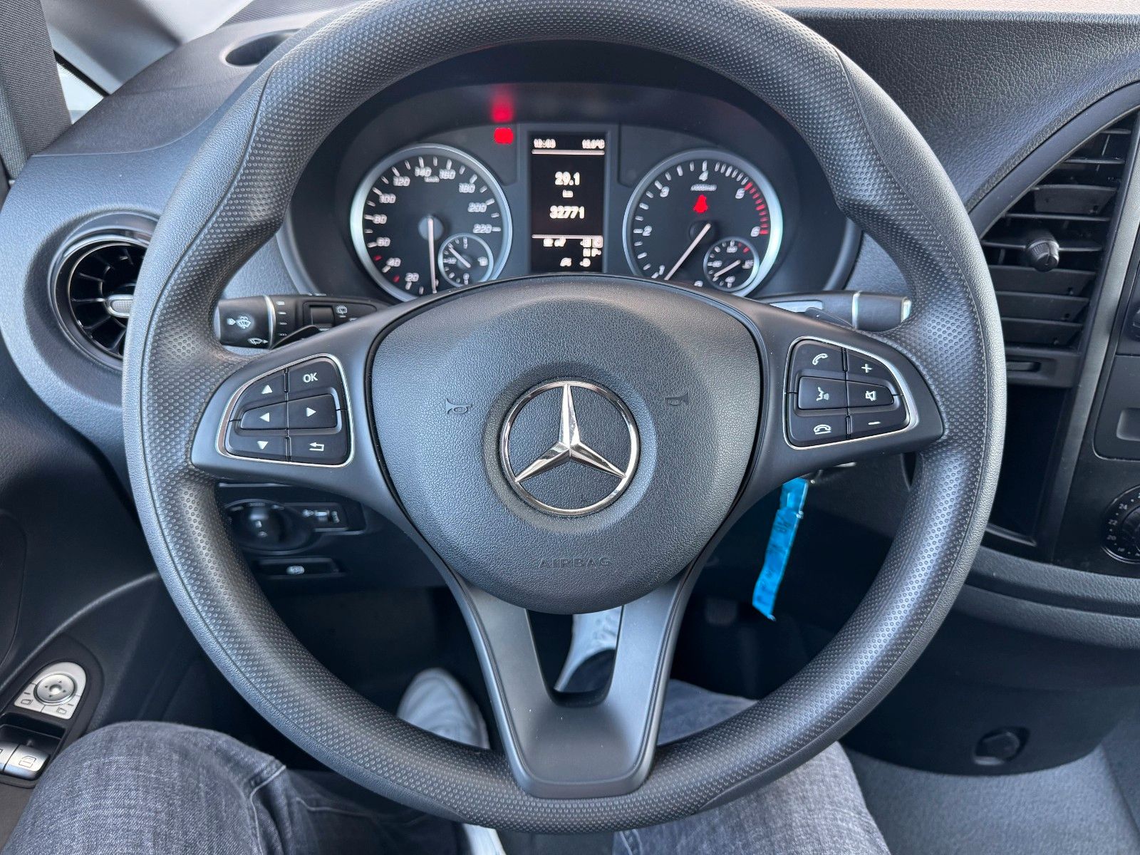 Fahrzeugabbildung Mercedes-Benz Vito 114 CDI Tourer 9G Klima Kamera Audio40