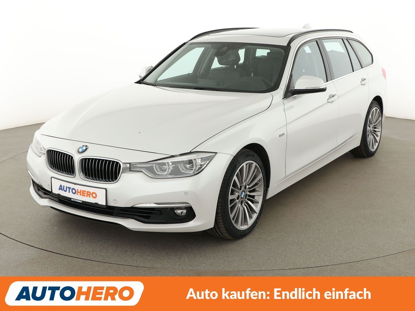 BMW 330i xDrive Luxury Line Aut.*NAVI*LED*TEMPO*PANO